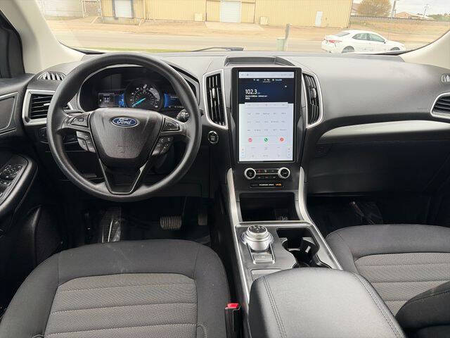 2022 Ford Edge SE