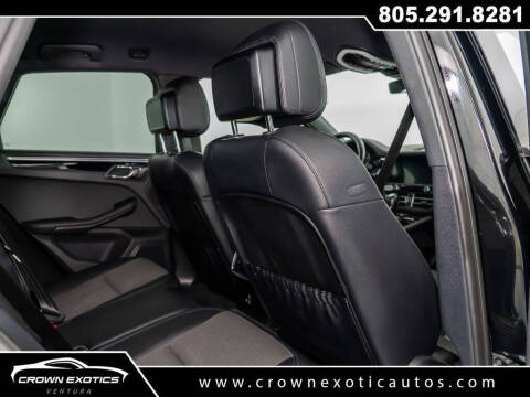 2023 Porsche Macan T