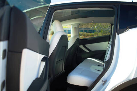 2022 Tesla Model Y Long Range