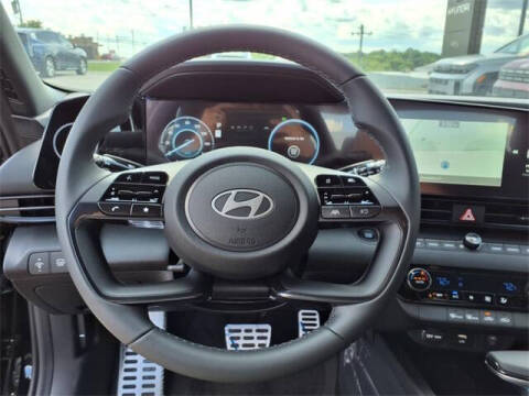 2025 Hyundai Elantra Hybrid SEL Sport