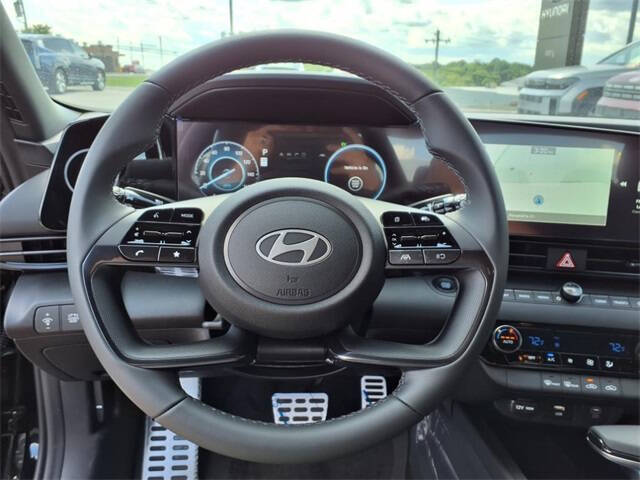 2025 Hyundai Elantra Hybrid SEL Sport