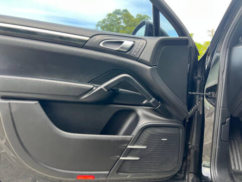 2012 Porsche Cayenne S