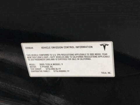 2025 Tesla Model Y Long Range