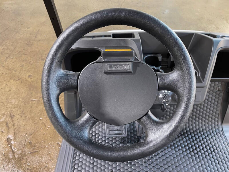 2024 E-Z-GO Freedom RXV ELiTE Lithium