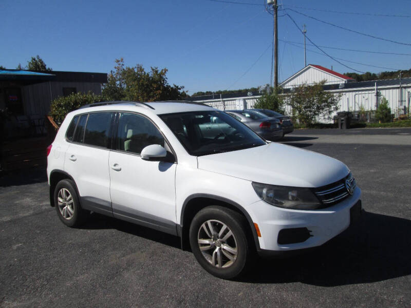 2017 Volkswagen Tiguan Limited null photo 3