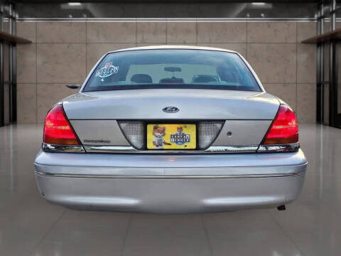 2001 Ford Crown Victoria
