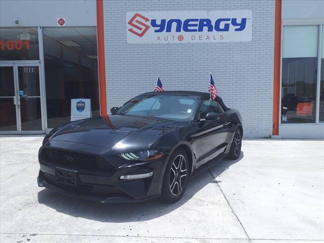 2018 FORD Mustang Convertible - $15,997