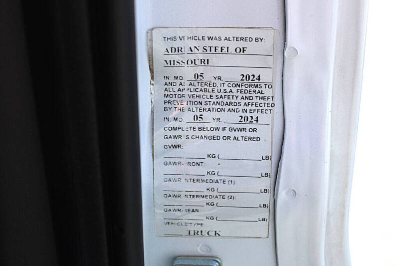 2024 GMC Savana 2500