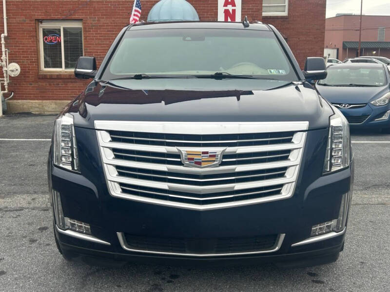 2018 Cadillac Escalade Platinum