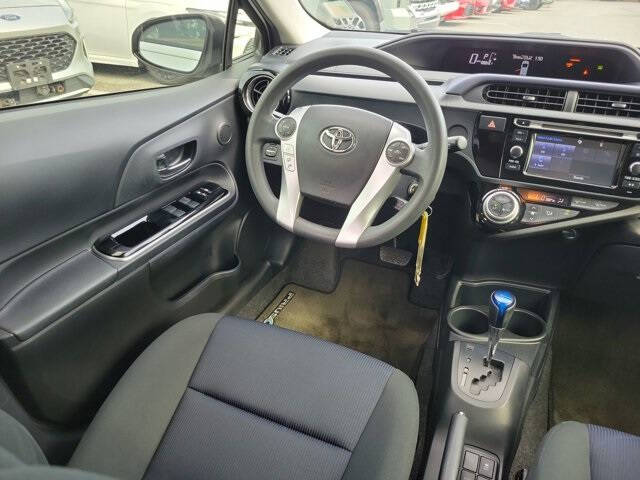 2016 Toyota Prius c Two