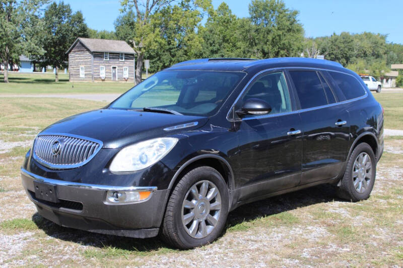 Buick Enclave's photo