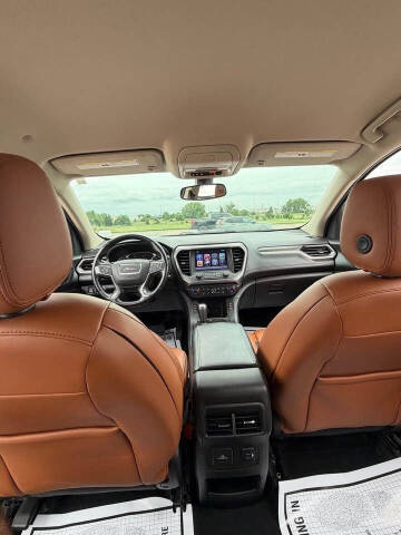 2017 GMC Acadia SLT-1