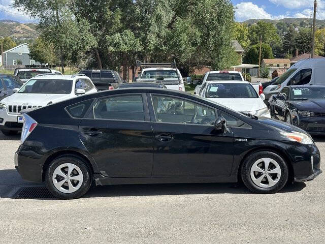 2012 Toyota Prius Two