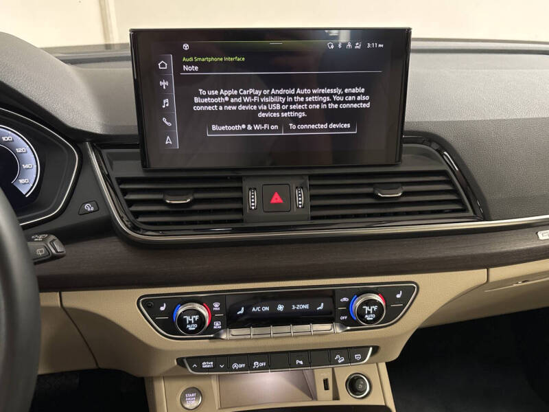 2022 Audi Q5 quattro Premium Plus 40 TFSI