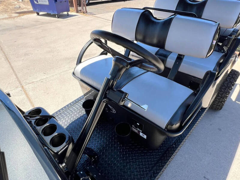2018 E-Z-GO Golf Cart