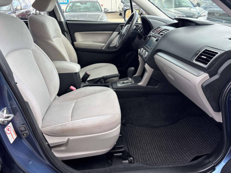 2016 Subaru Forester 2.5i