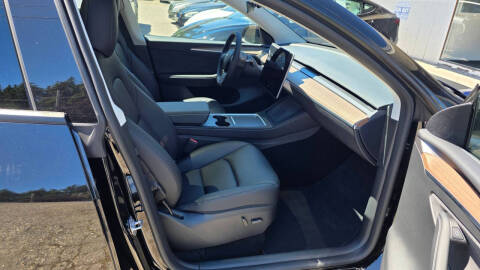 2025 Tesla Model Y Long Range