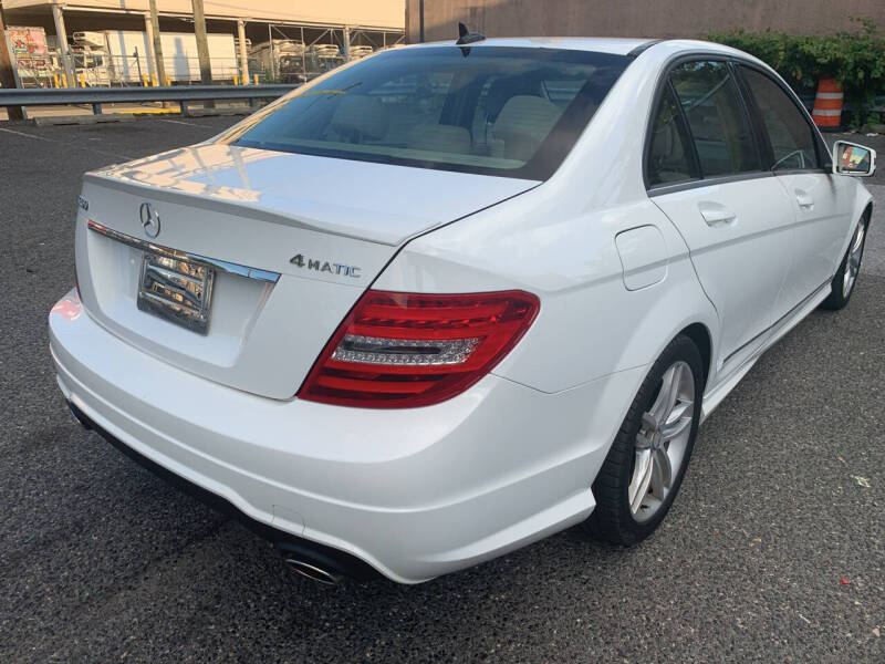 2013 Mercedes-Benz C-Class C 300 Luxury 4MATIC