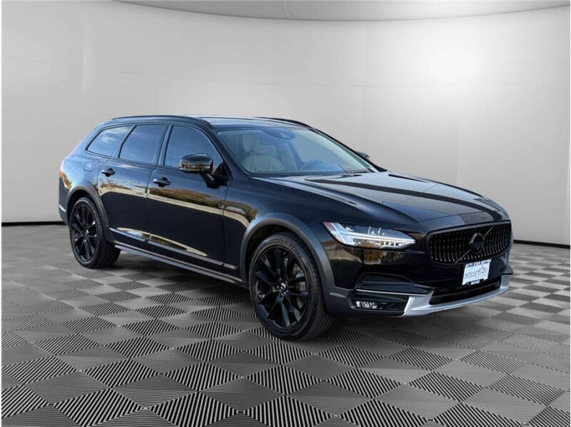 2020 Volvo V90 Cross Country T6