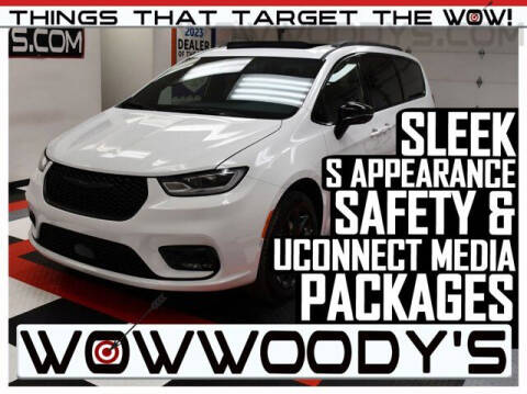 2023 Chrysler Pacifica for sale at WOODY'S AUTOMOTIVE GROUP in Chillicothe MO