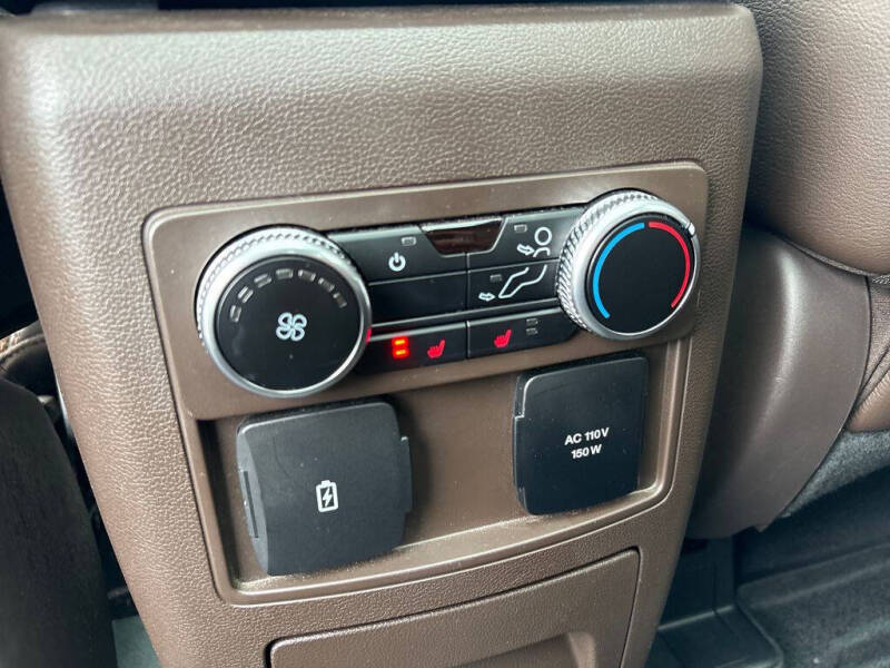 2022 Ford Explorer King Ranch
