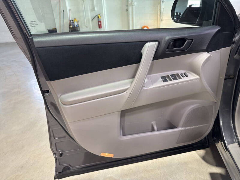 2012 Toyota Highlander