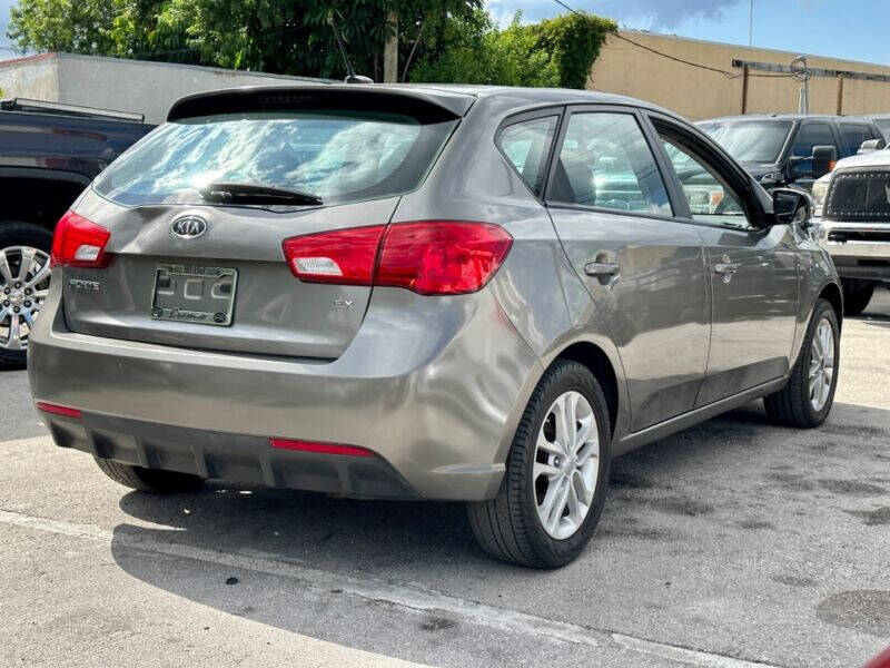 2012 Kia Forte5  - $8,995