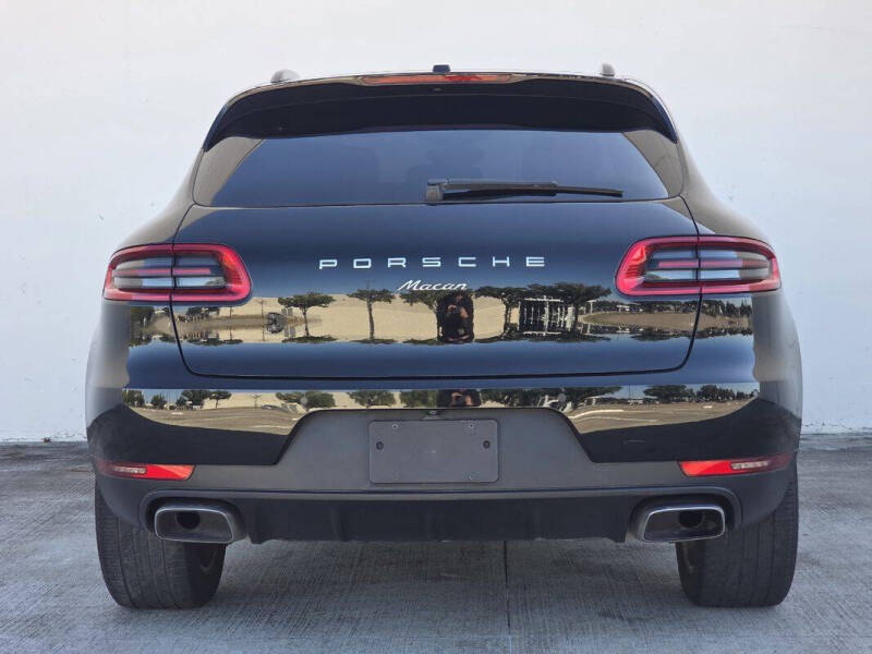 2018 Porsche Macan