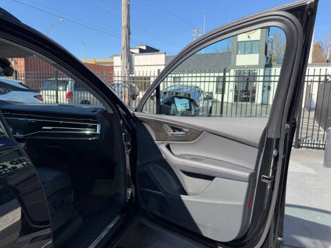 2024 Audi Q7 quattro Premium Plus 45 TFSI
