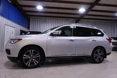 2018 Nissan Pathfinder for sale at SOUTHWEST AUTO CENTER INC in Houston TX