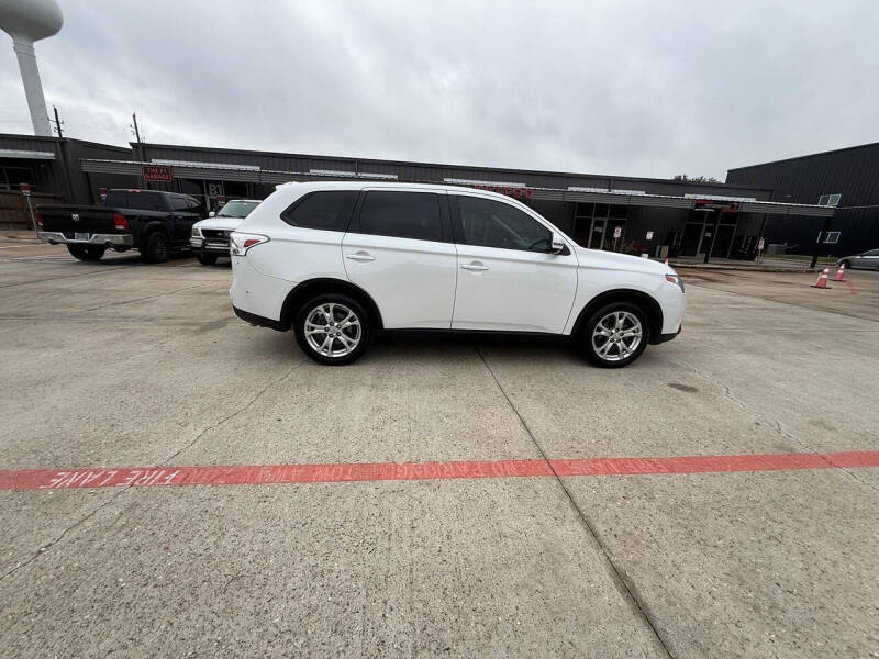 2015 Mitsubishi Outlander SE
