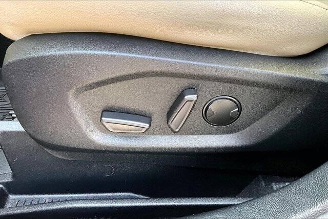 2021 Ford Edge Titanium