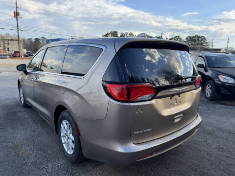 2017 Chrysler Pacifica LX