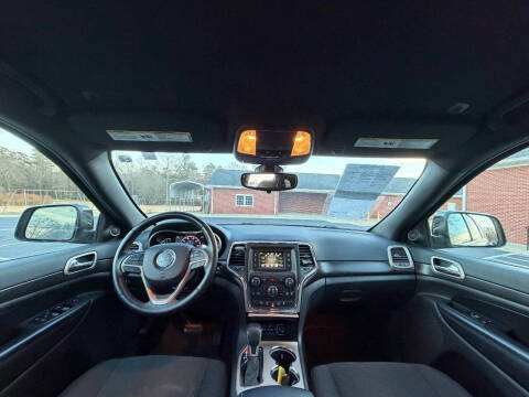 2017 Jeep Grand Cherokee Laredo