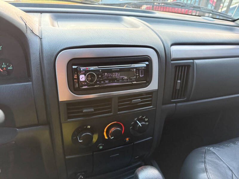 2002 Jeep Grand Cherokee Laredo