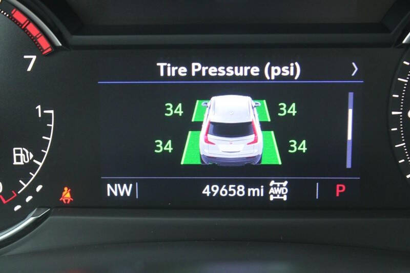 2023 Cadillac XT4 Luxury