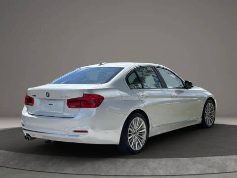 2017 BMW 3 Series 330i xDrive