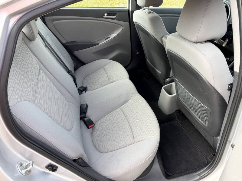 2017 Hyundai Accent SE