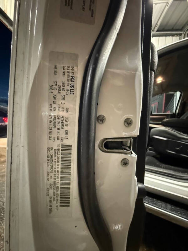 2015 RAM 1500 SLT