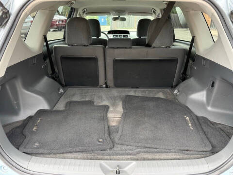 2013 Toyota Prius v Two