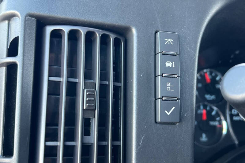 2023 GMC Savana 2500