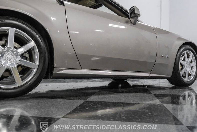 2005 Cadillac XLR
