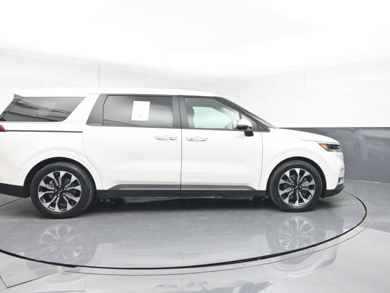 2022 Kia Carnival EX