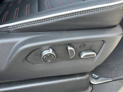 2025 GMC Yukon AT4 Ultimate