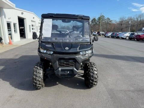 2023 Can-Am Defender HD10