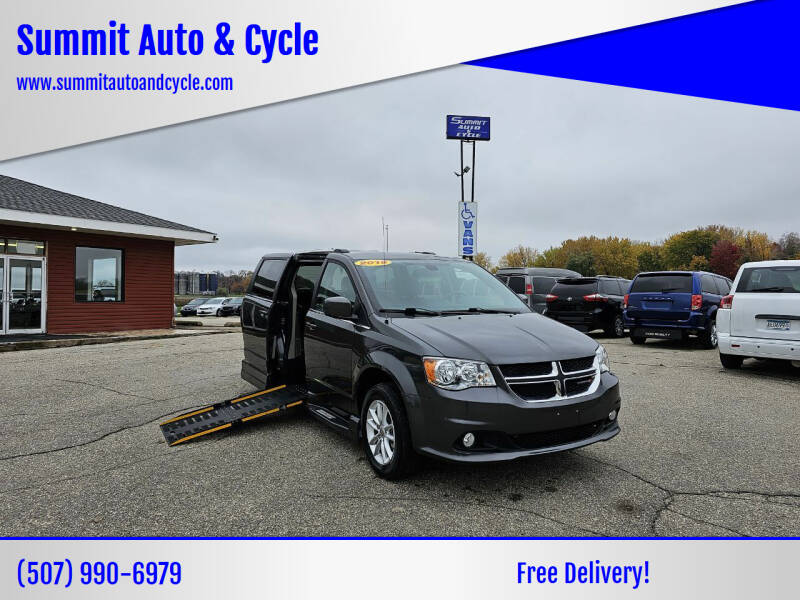 2018 Dodge Grand Caravan for sale at Summit Auto & Cycle in Zumbrota MN