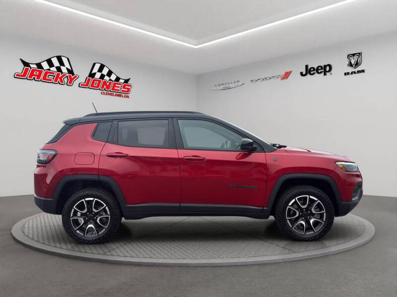 2025 Jeep Compass Trailhawk