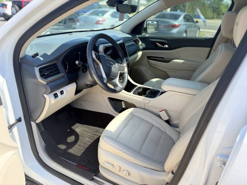 2020 GMC Acadia Denali