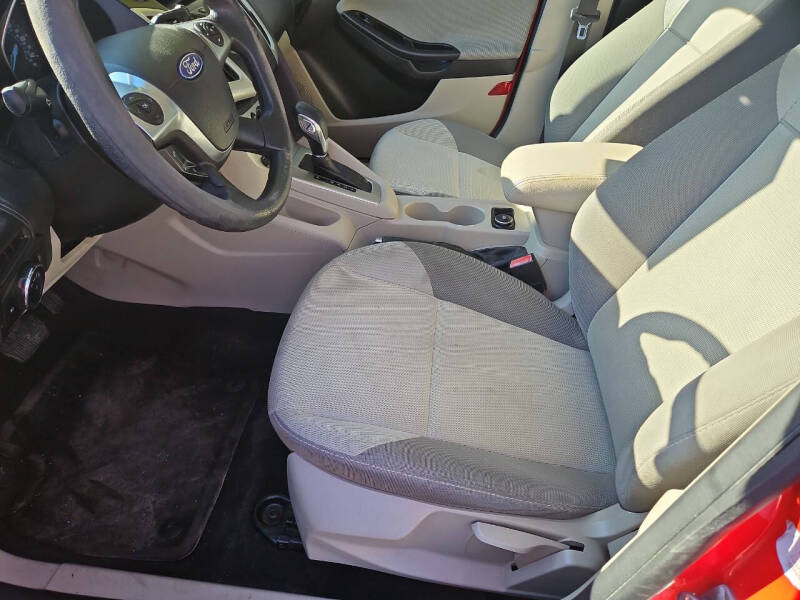 2012 Ford Focus SE