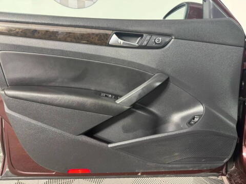 2014 Volkswagen Passat 2.0L TDI SEL Premium